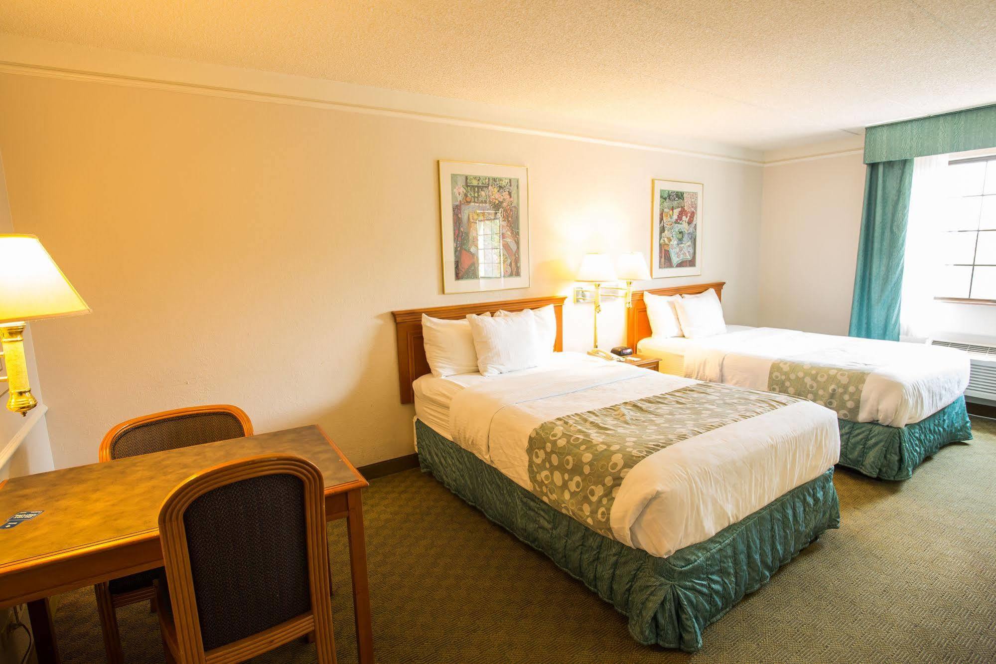 Country Inn & Suites By Radisson, Chicago-Hoffman Хоффман-Эстейтс Экстерьер фото